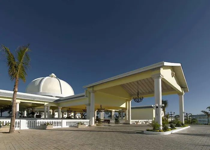 Grand Palladium Jamaica, & Hotel Montego Bay