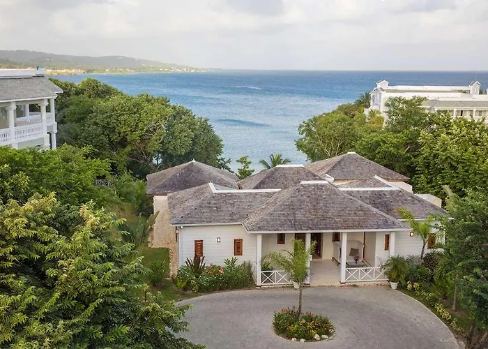 Hotel Grand Palladium Jamaica, & *