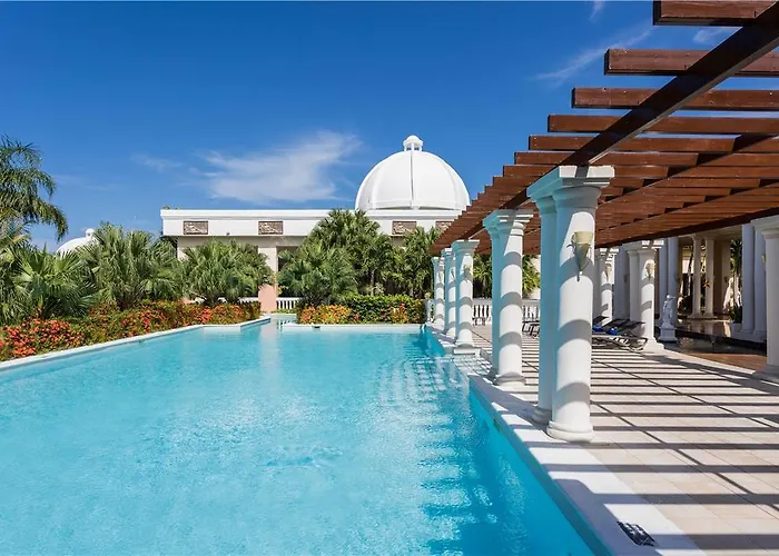 Hotel Grand Palladium Jamaica, & *