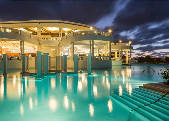 Hotel Grand Palladium Jamaica, & *